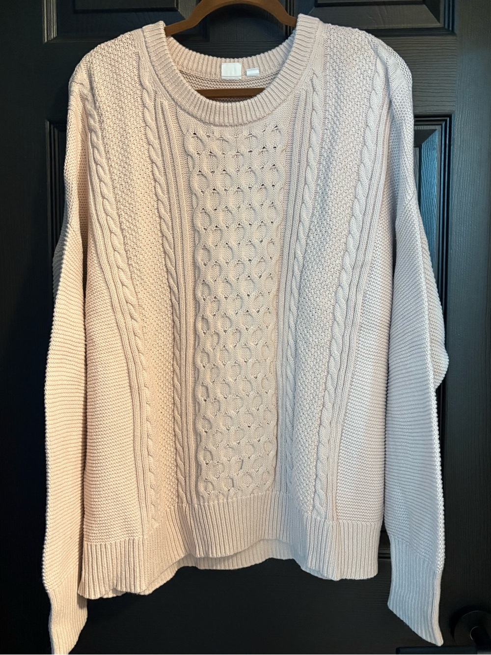 Classic Cable Knit Women's Sweater - Pale Pink